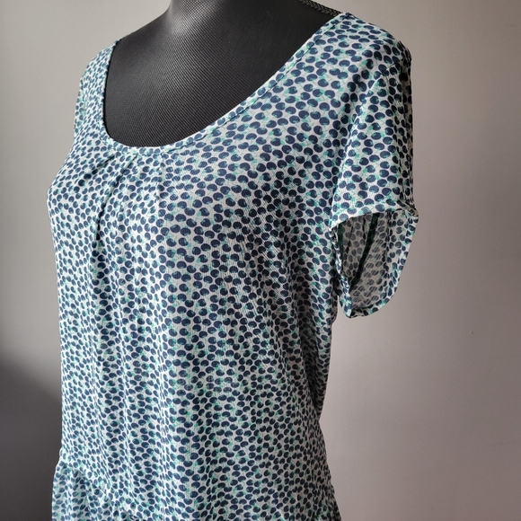 Reitmans Mesh Cherry Blouse sz M - Picture 3 of 11